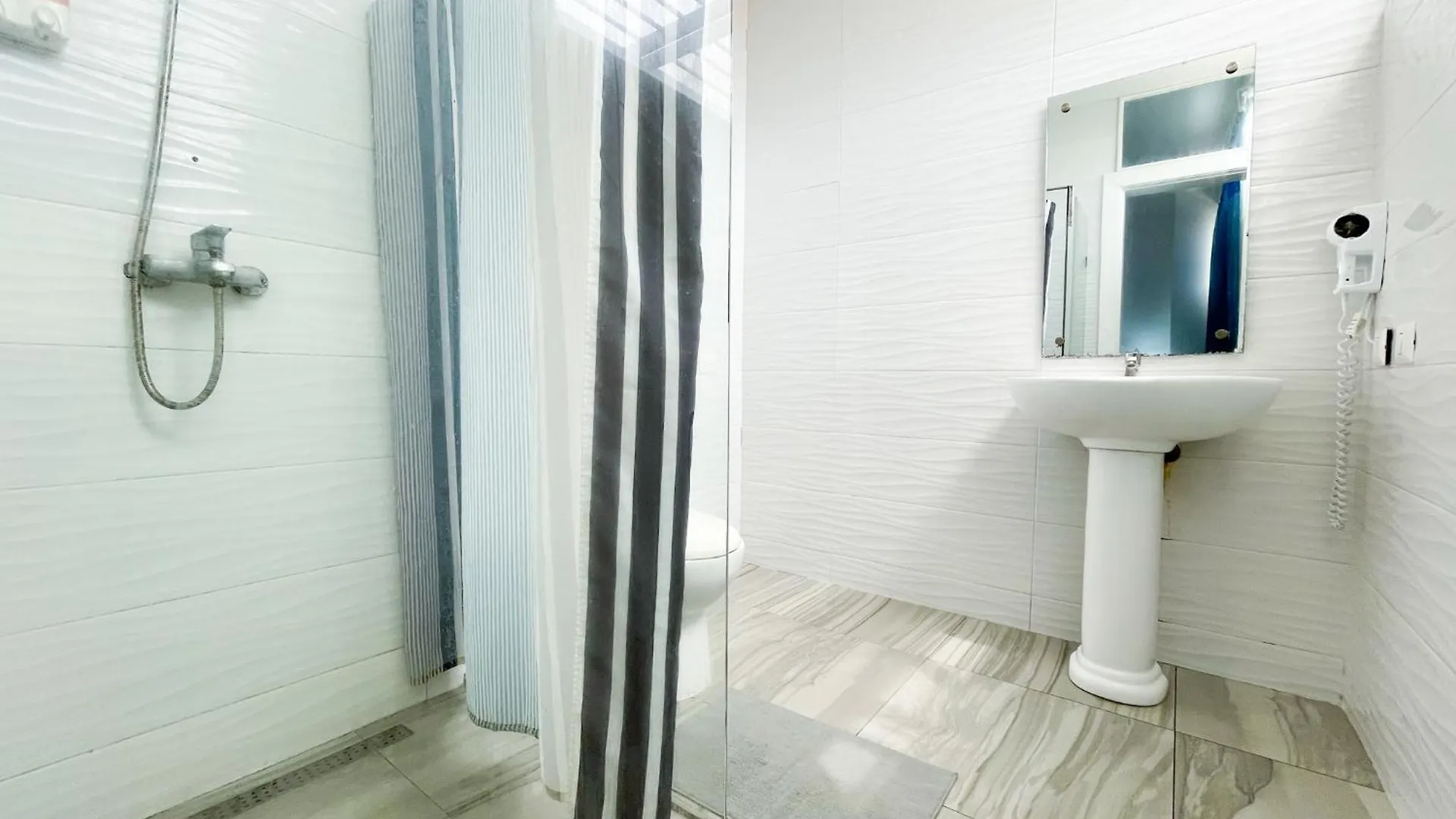 ***** Hotel Ducassi Suites Rooms & Beach - Playa Bavaro - Wifi - Parking - Rooftop Pool & Spa Punta Cana Dominican Republic