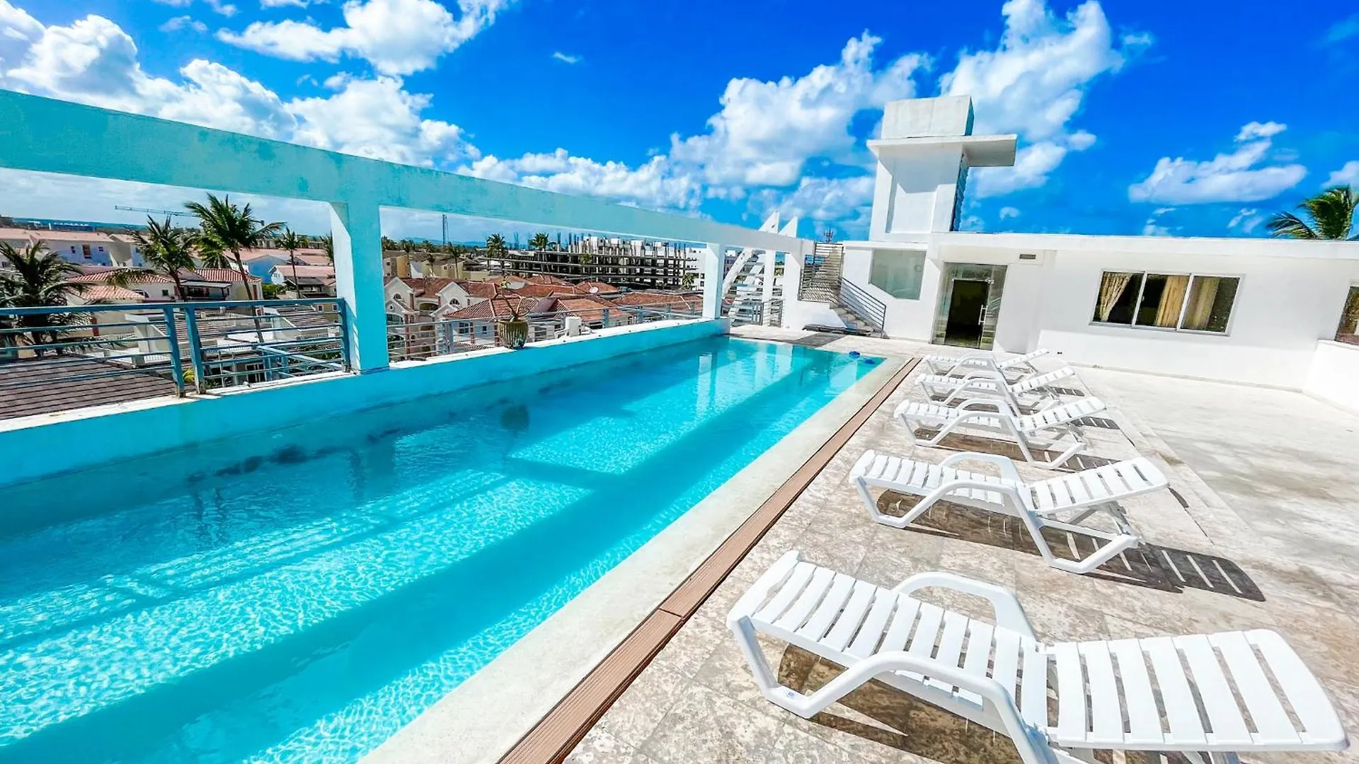 Ducassi Suites Rooms & Beach - Playa Bavaro - Wifi - Parking - Rooftop Pool & Spa Punta Cana